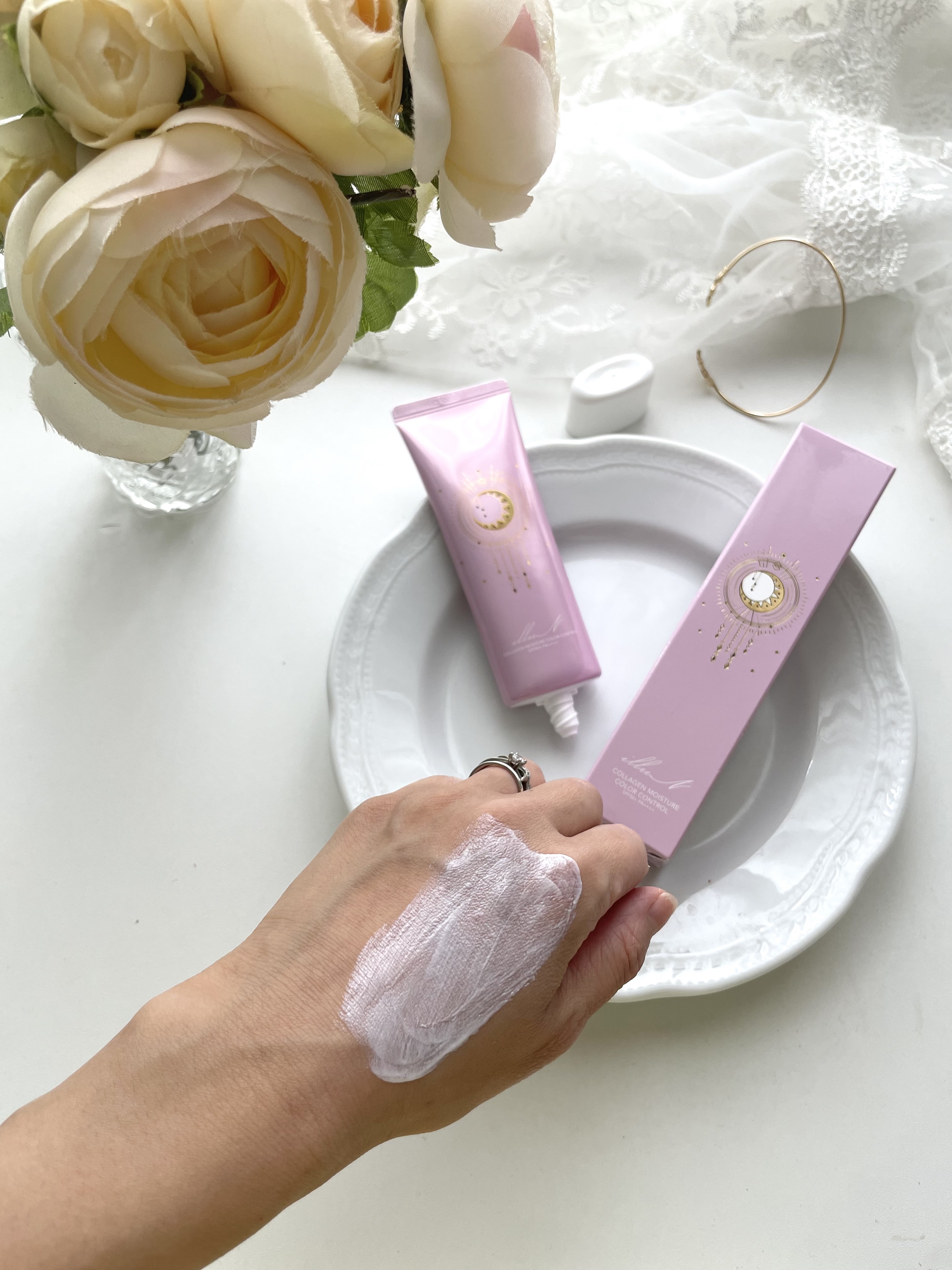 コラーゲンモイスチャーカラーコントロール/illuN/化粧下地を使ったクチコミ（3枚目）