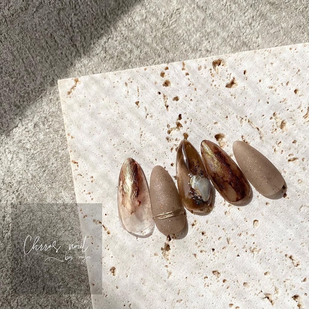 Chrros nail@LIPSパートナー on LIPS 「ブラウンネイル🤎インクアートをいれました🤎🤎🤎#ネイル#ジェル..」(1枚目)