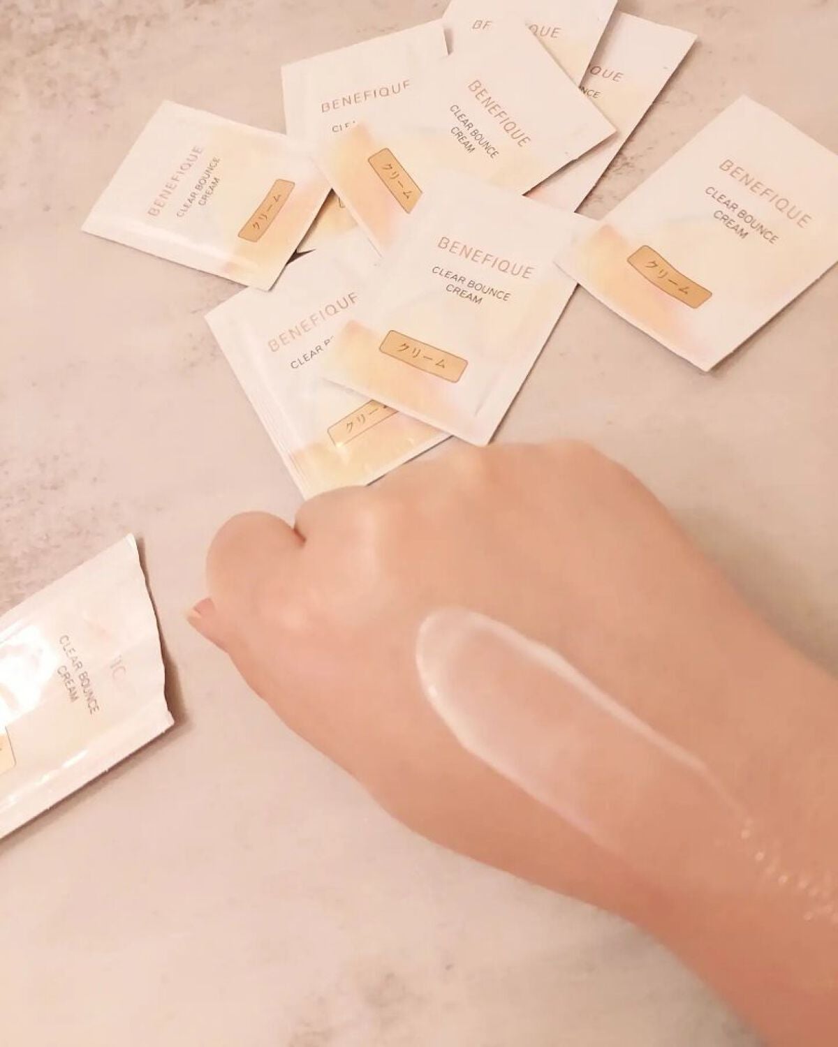 クリアバウンスクリーム /BENEFIQUE/フェイスクリームを使ったクチコミ(3枚目)