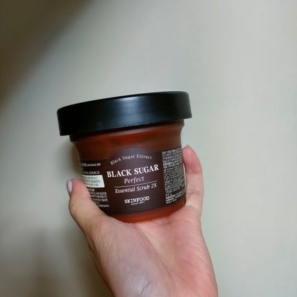 ブラックシュガー パーフェクト エッセンシャル スクラブ2X/SKINFOOD/洗い流すパック・マスクを使ったクチコミ(1枚目)