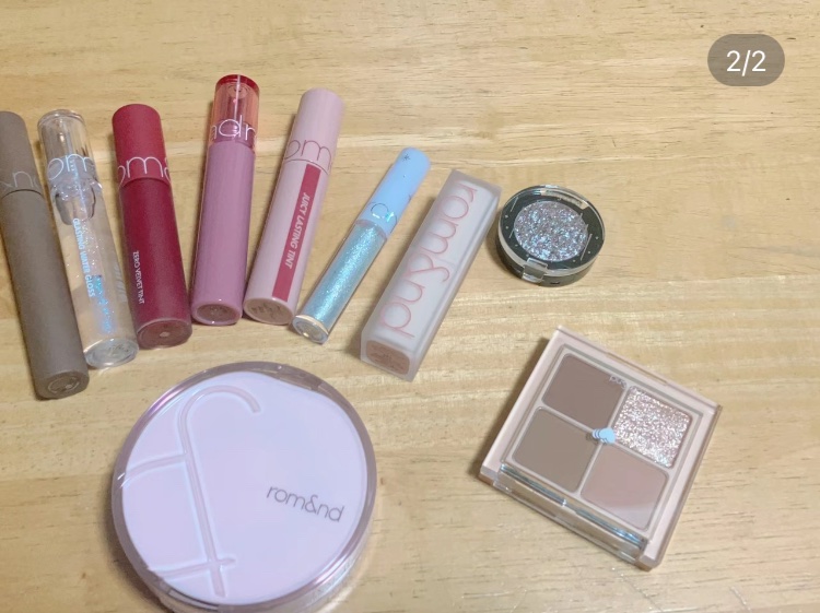 ジューシーラスティングティント/rom&nd/リップティントを使ったクチコミ（2枚目）