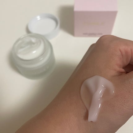 ローズウォーター スリーピングマスク/FEMMUE/フェイスクリームを使ったクチコミ(3枚目)