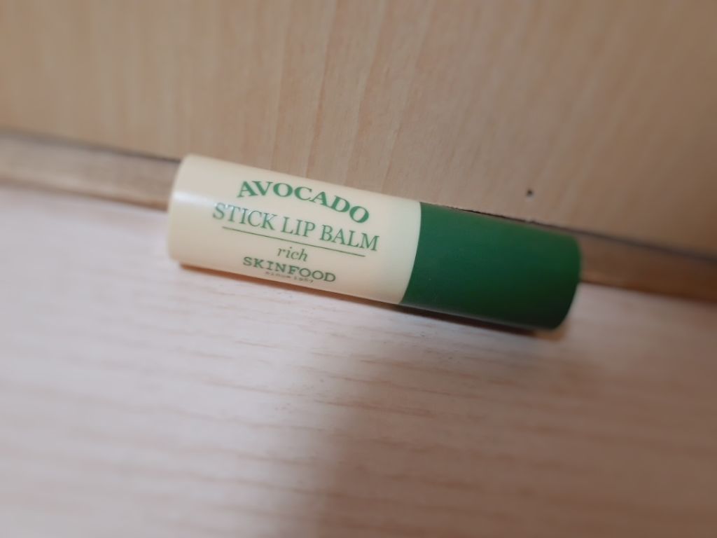 アボカド スティック リップバーム/SKINFOOD/リップケアを使ったクチコミ（1枚目）