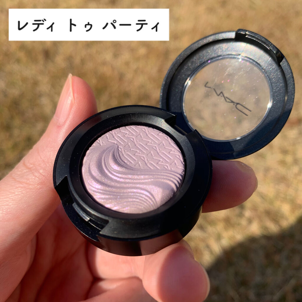エクストラ ディメンション アイシャドウ ア ナチュラル フラート/M・A・C/単色アイシャドウを使ったクチコミ（3枚目）