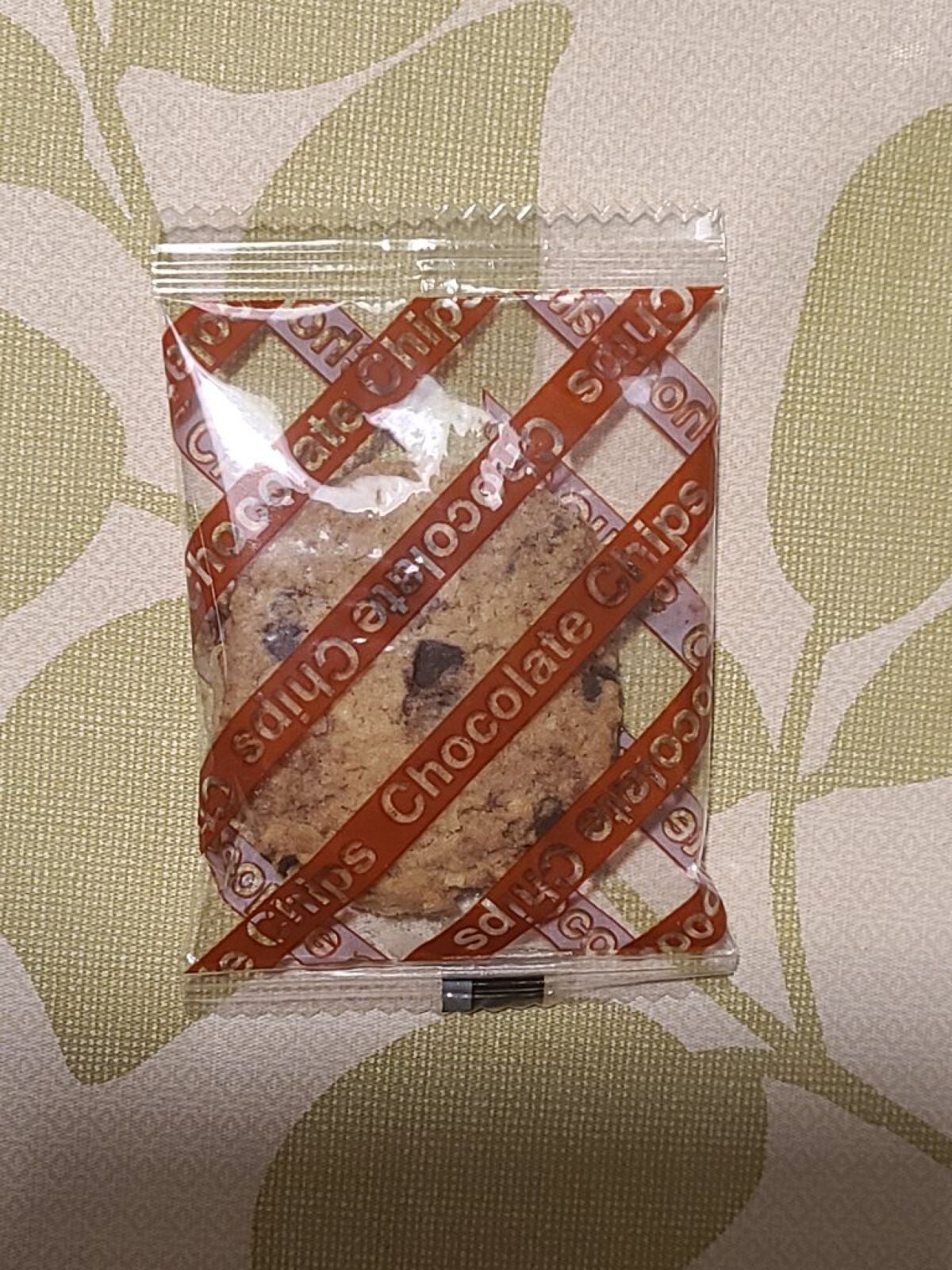 ここぁ on LIPS 「オーツ麦のクッキー(チョコチップ)第2弾11枚入で、個包装され..」(2枚目)