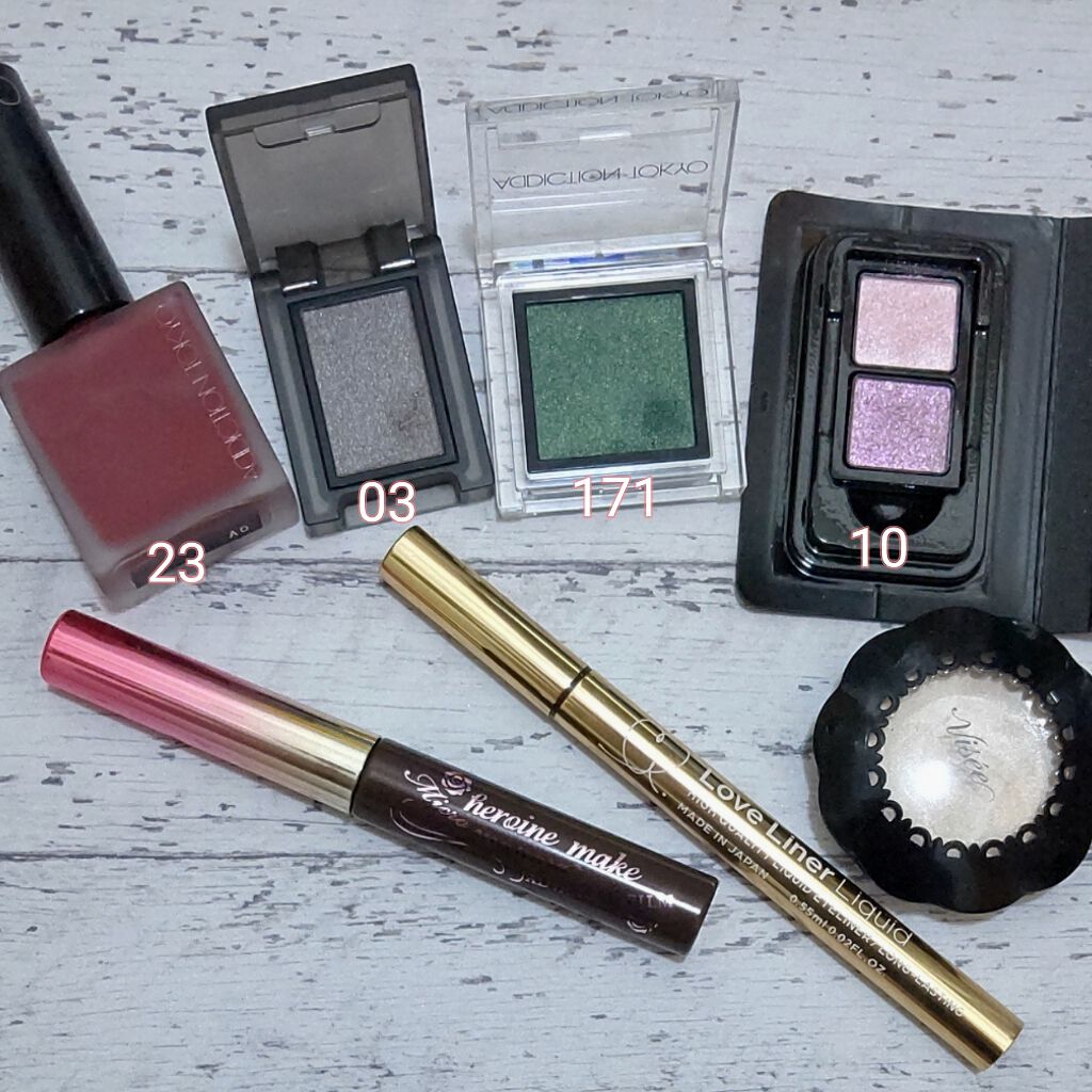 チークポリッシュ L 23 Phalsa Berry/ADDICTION/リキッドチークを使ったクチコミ（1枚目）