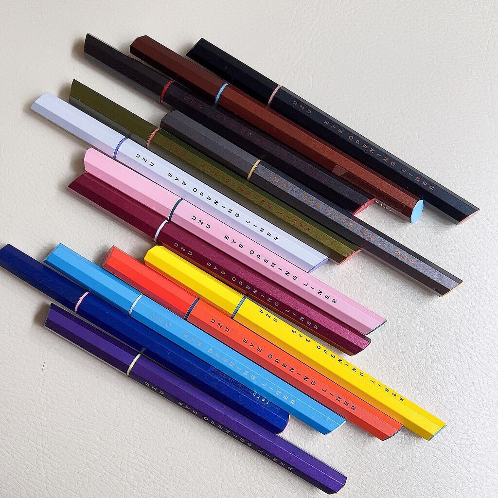 EYE OPENING LINER/UZU BY FLOWFUSHI/リキッドアイライナーを使ったクチコミ（1枚目）