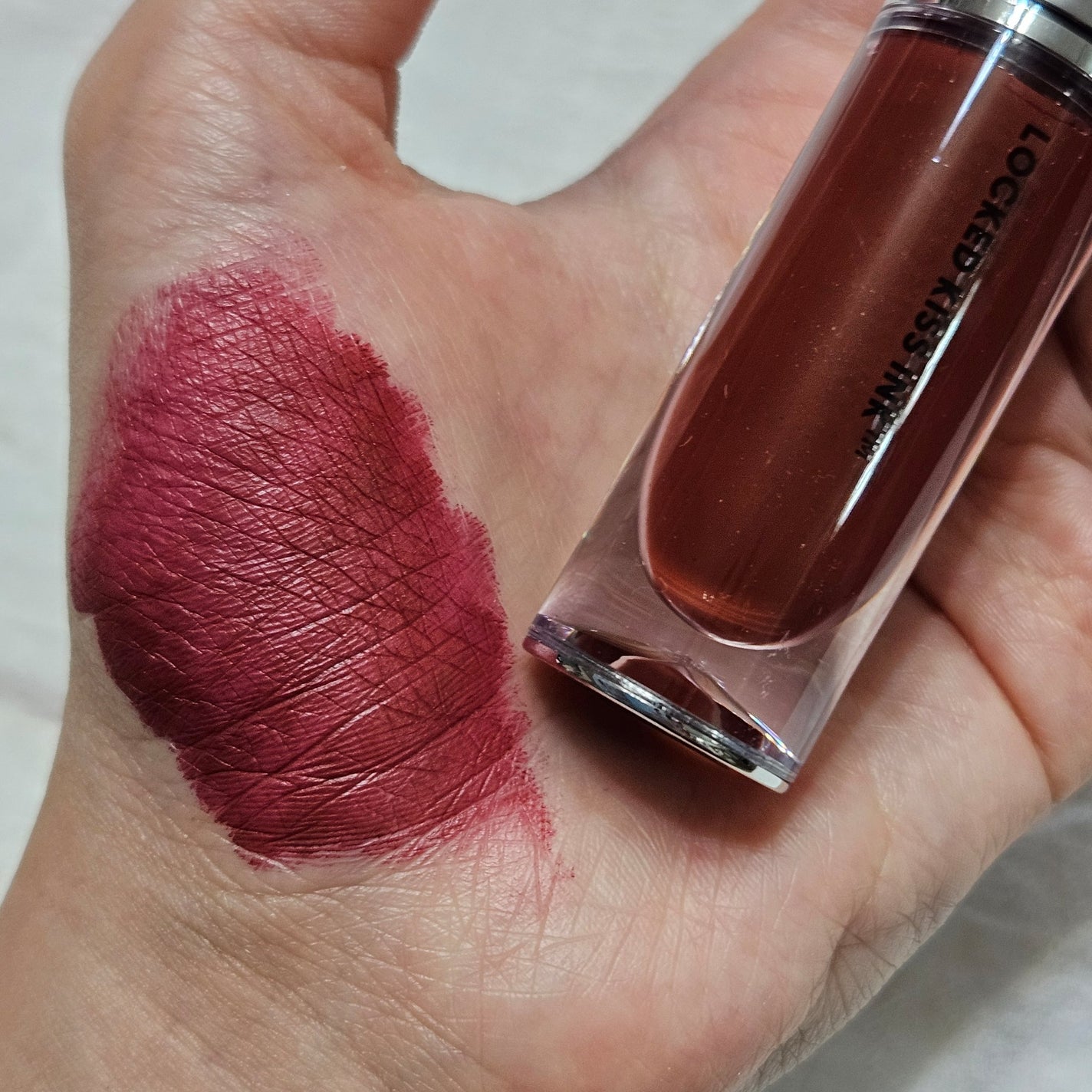 M·A·C ロックド キス インク リップカラー/M・A・C/口紅を使ったクチコミ(4枚目)