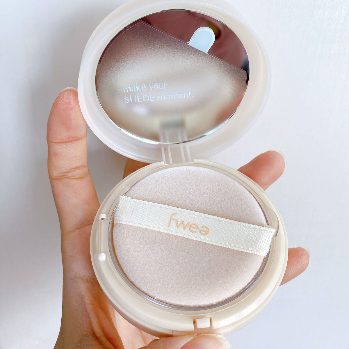 フィーパウダースエード/fwee/ルースパウダーを使ったクチコミ(8枚目)