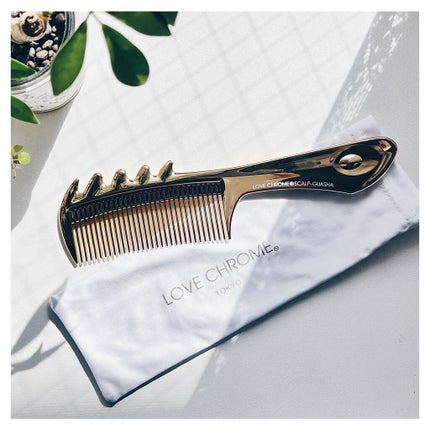 K24GP スカルプカッサ ゴールド/LOVECHROME/ヘアコームを使ったクチコミ(1枚目)