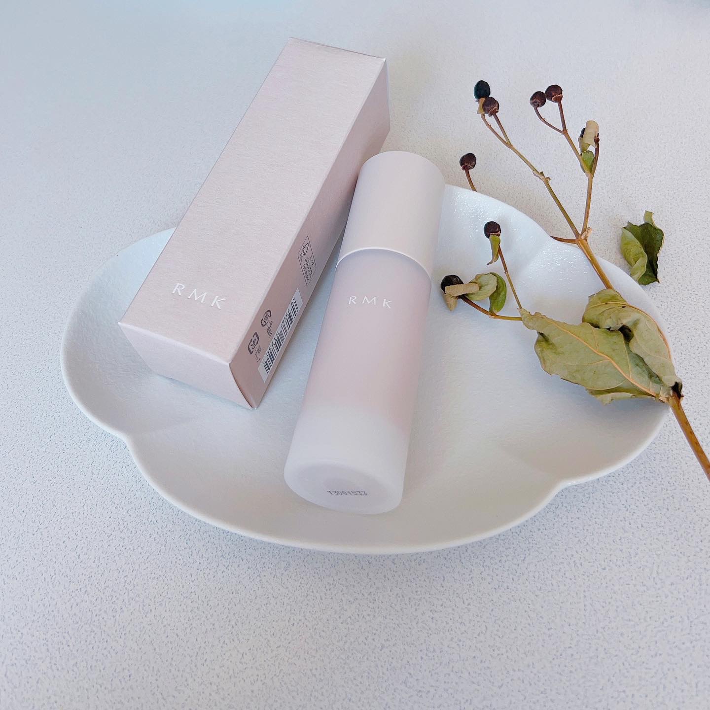 RMK ラスティング ジェルクリーミィファンデーション 102/RMK/クリーム・エマルジョンファンデーションを使ったクチコミ（1枚目）