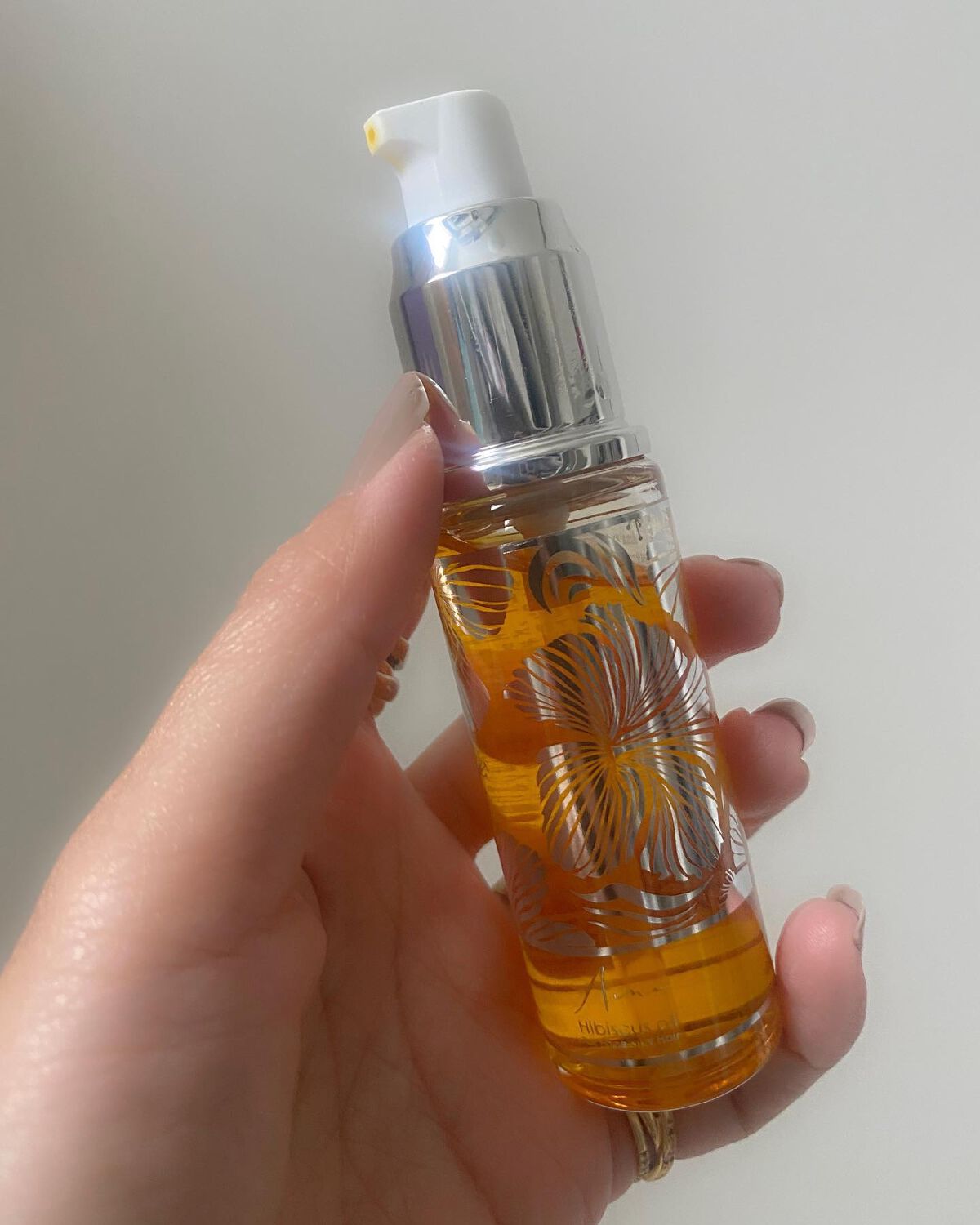 アイーナハイビスカスオイル/Aina/フェイスオイルを使ったクチコミ(2枚目)