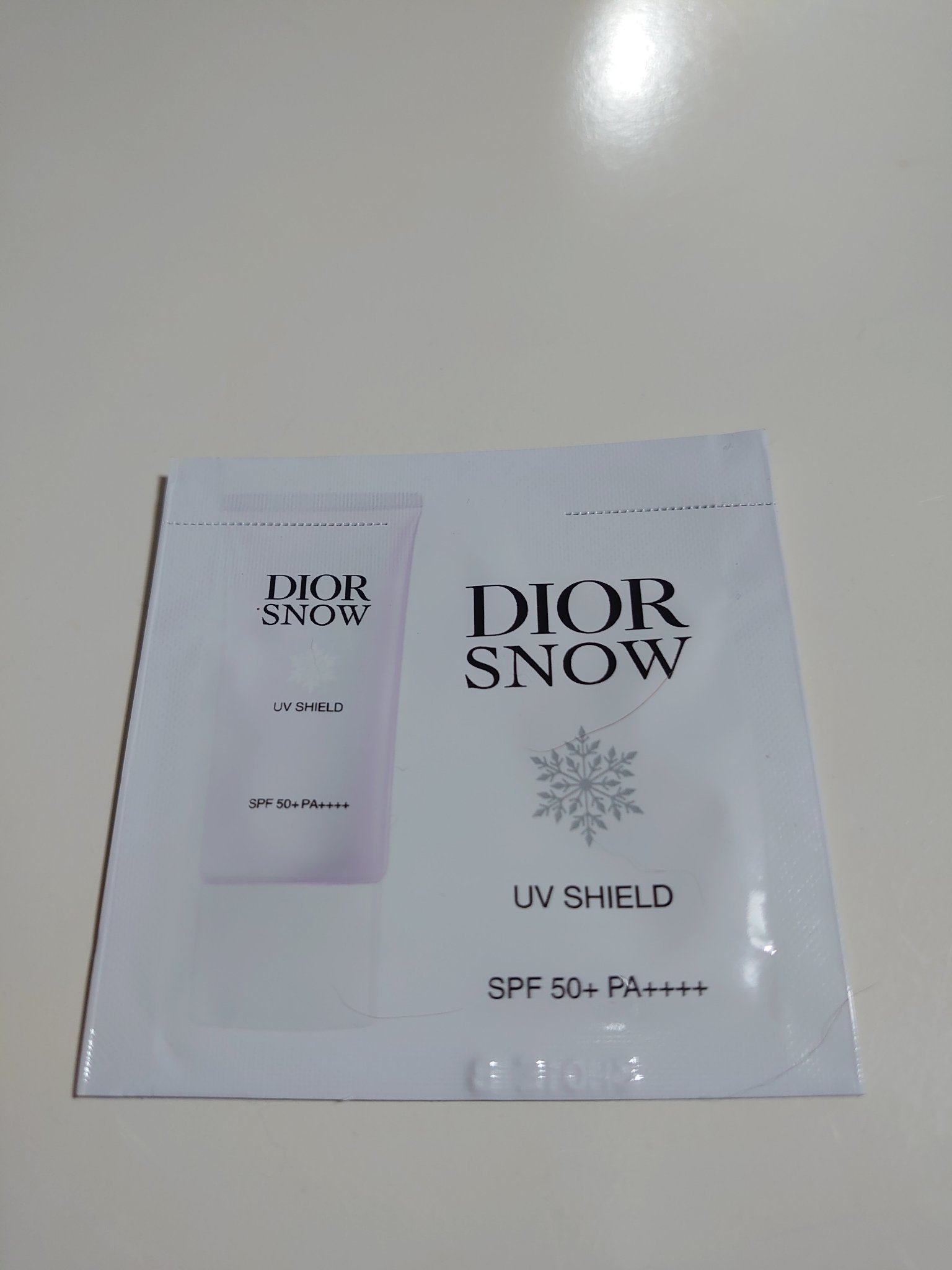 試してみた】Dior ディオール スノー UVシールド 50+のリアルな口コミ