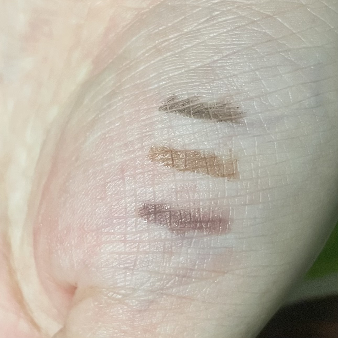 イージーeyeライナー/b idol/ジェルアイライナーを使ったクチコミ（2枚目）