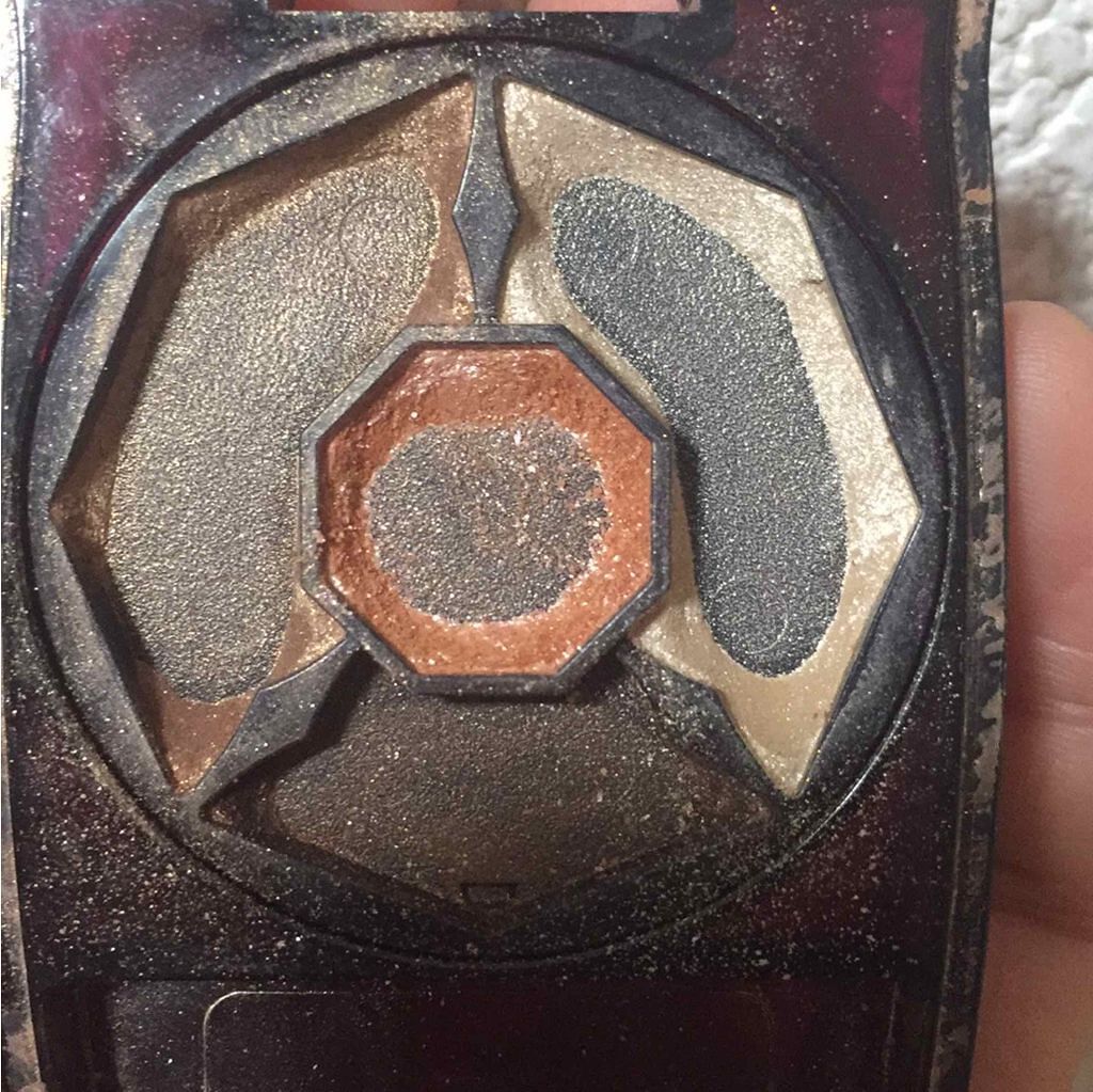 スターデコレーションアイズ/ラヴーシュカ/アイシャドウパレットを使ったクチコミ(2枚目)