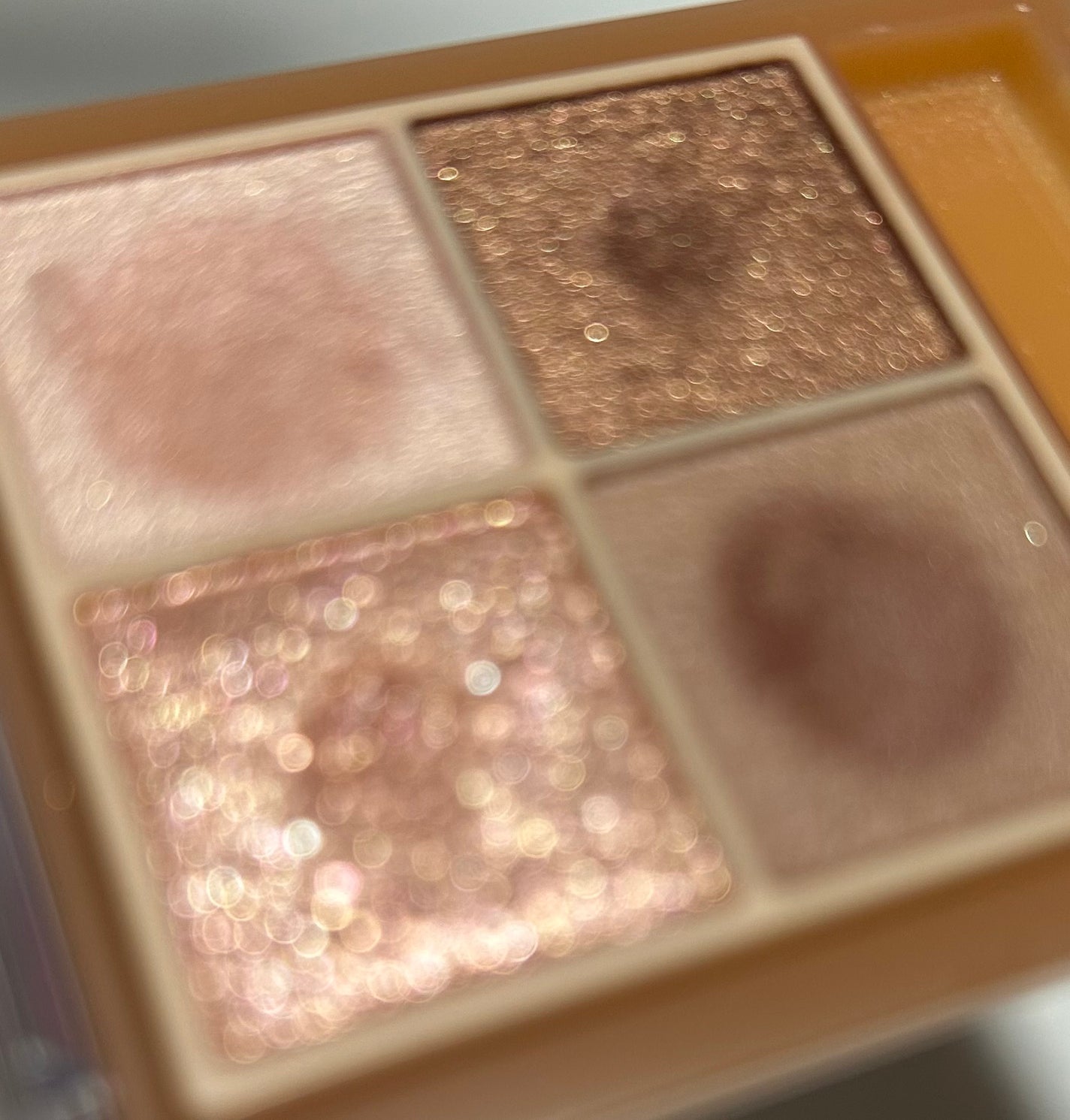 ベージュトーンアイシャドウ/CEZANNE/アイシャドウパレットを使ったクチコミ(3枚目)