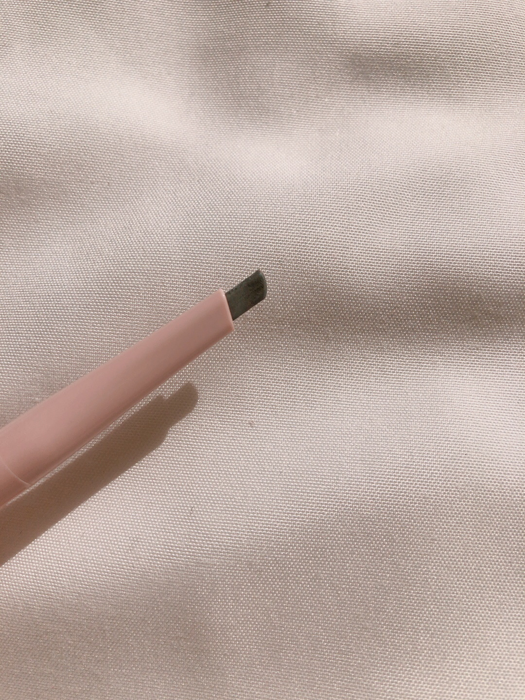 メロウドローアイブロウ/&nd by rom&nd/アイブロウペンシルを使ったクチコミ（2枚目）