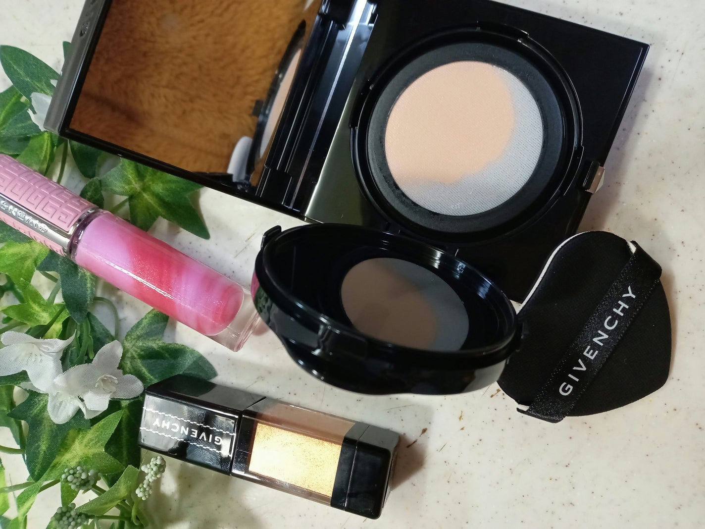 オンブル・アンテルディ/GIVENCHY/リキッドアイシャドウを使ったクチコミ(2枚目)