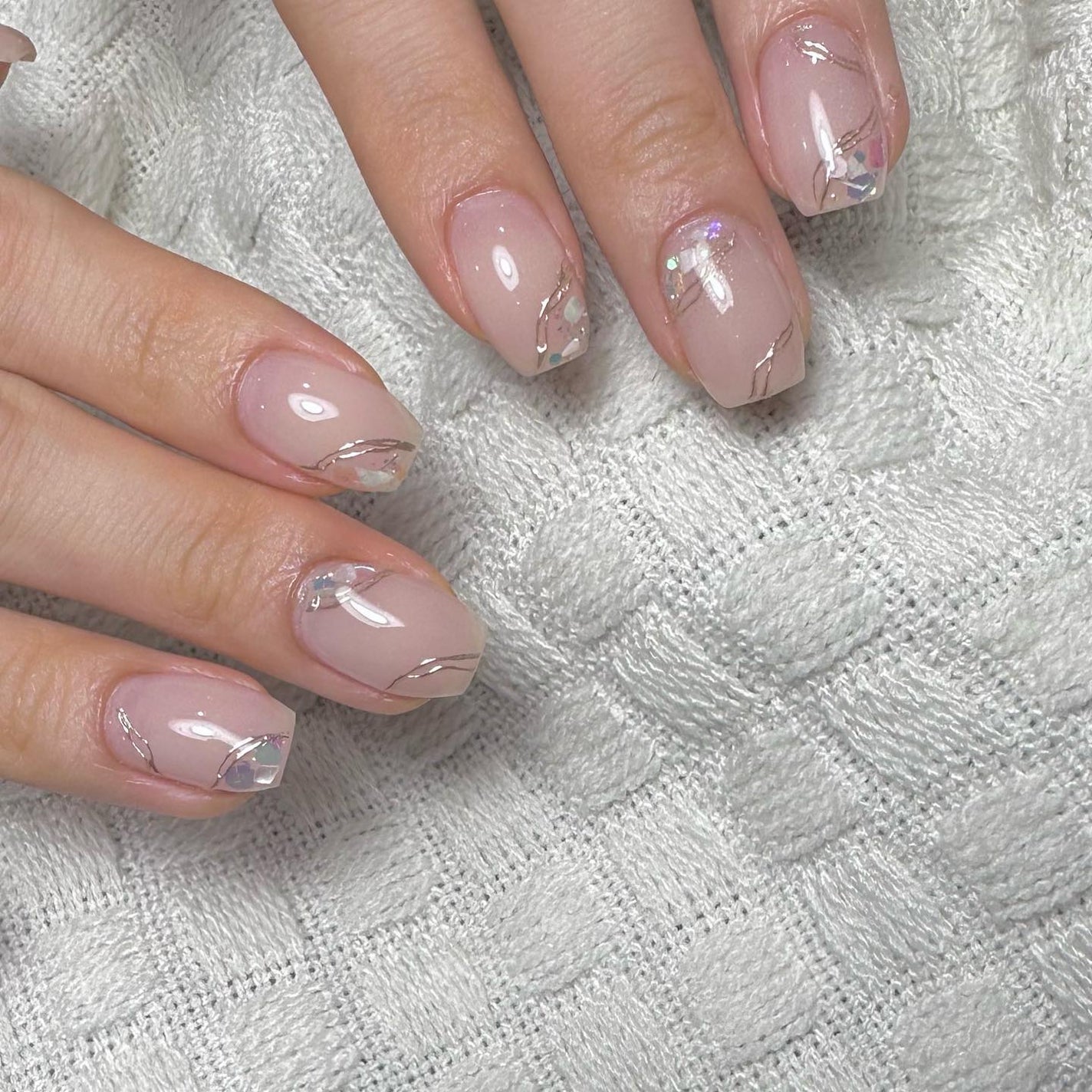 kanna on LIPS 「・・・𝕊𝕙𝕖𝕝𝕝𝕟𝕦𝕒𝕟𝕔𝕖🐚🤍✨ちゅるちゅるナチュラルピン..」(2枚目)