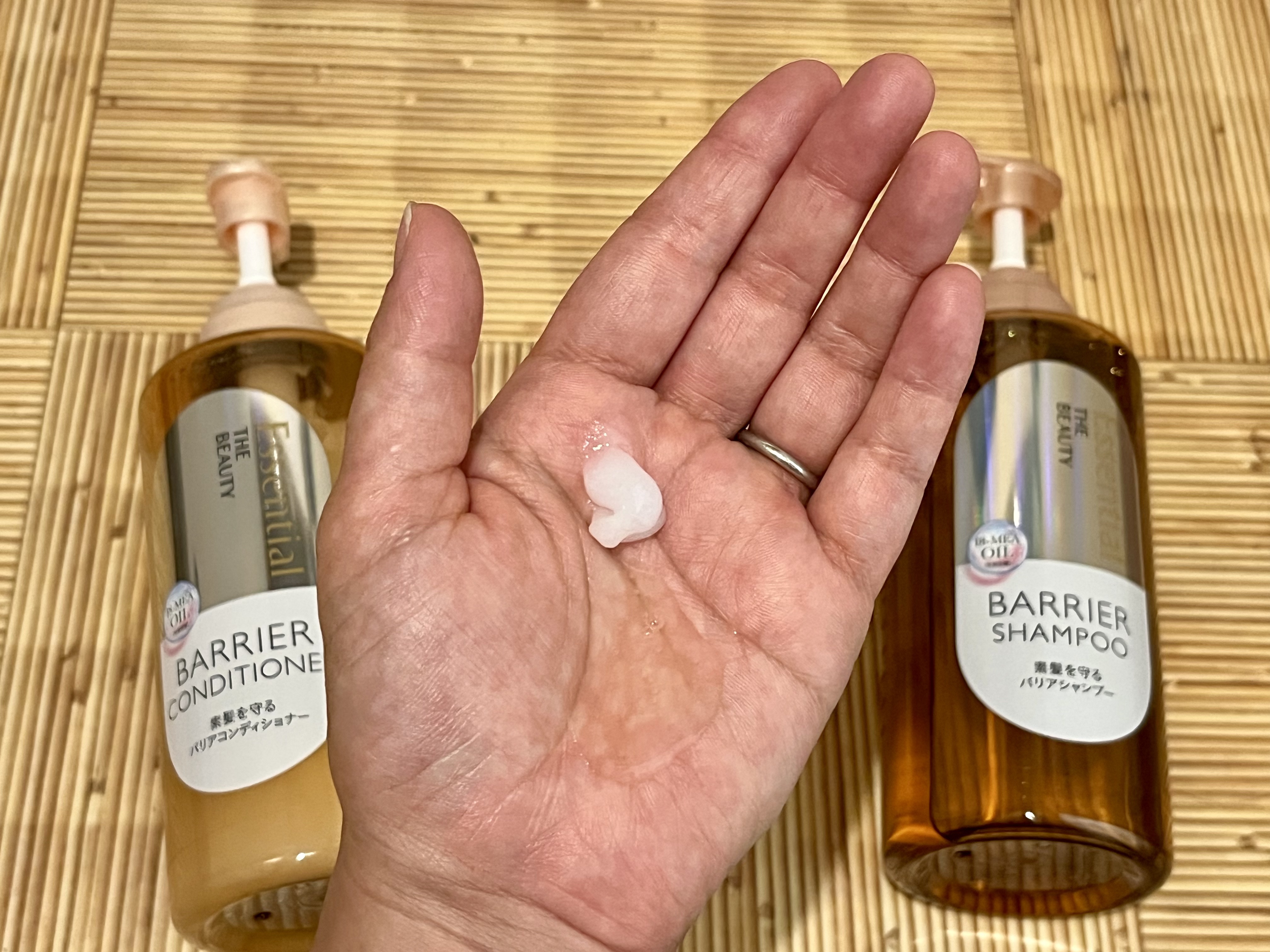 ザビューティ 髪のキメ美容素髪を守る バリアシャンプー/コンディショナー/エッセンシャル/シャンプー・コンディショナーを使ったクチコミ（2枚目）