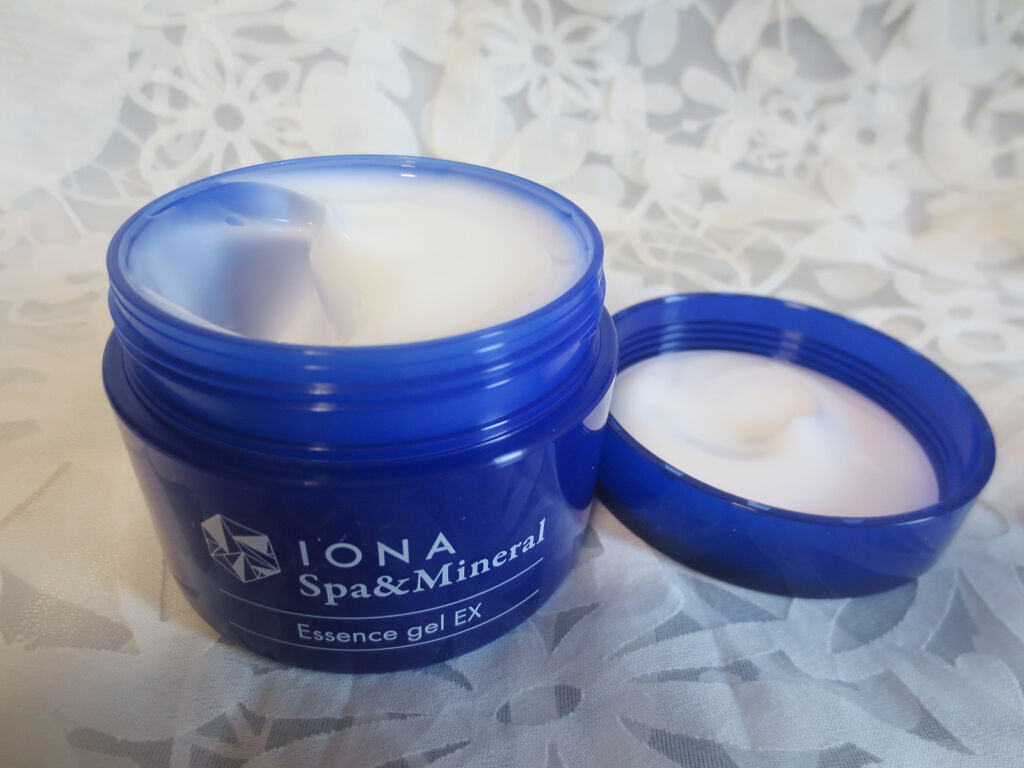 エッセンス ジェル/イオナ スパ&ミネラル/オールインワン化粧品を使ったクチコミ(2枚目)