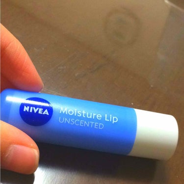 ( ﾟ▽ﾟ)/ｺﾝﾆﾁﾊ
今日は、NIVEAのMoisture Lip（モイスチャーリップ）を紹介します💄💎
これは、NIVEAのDeepMoisture riq（ディープモイスチャーリップ）とは、また