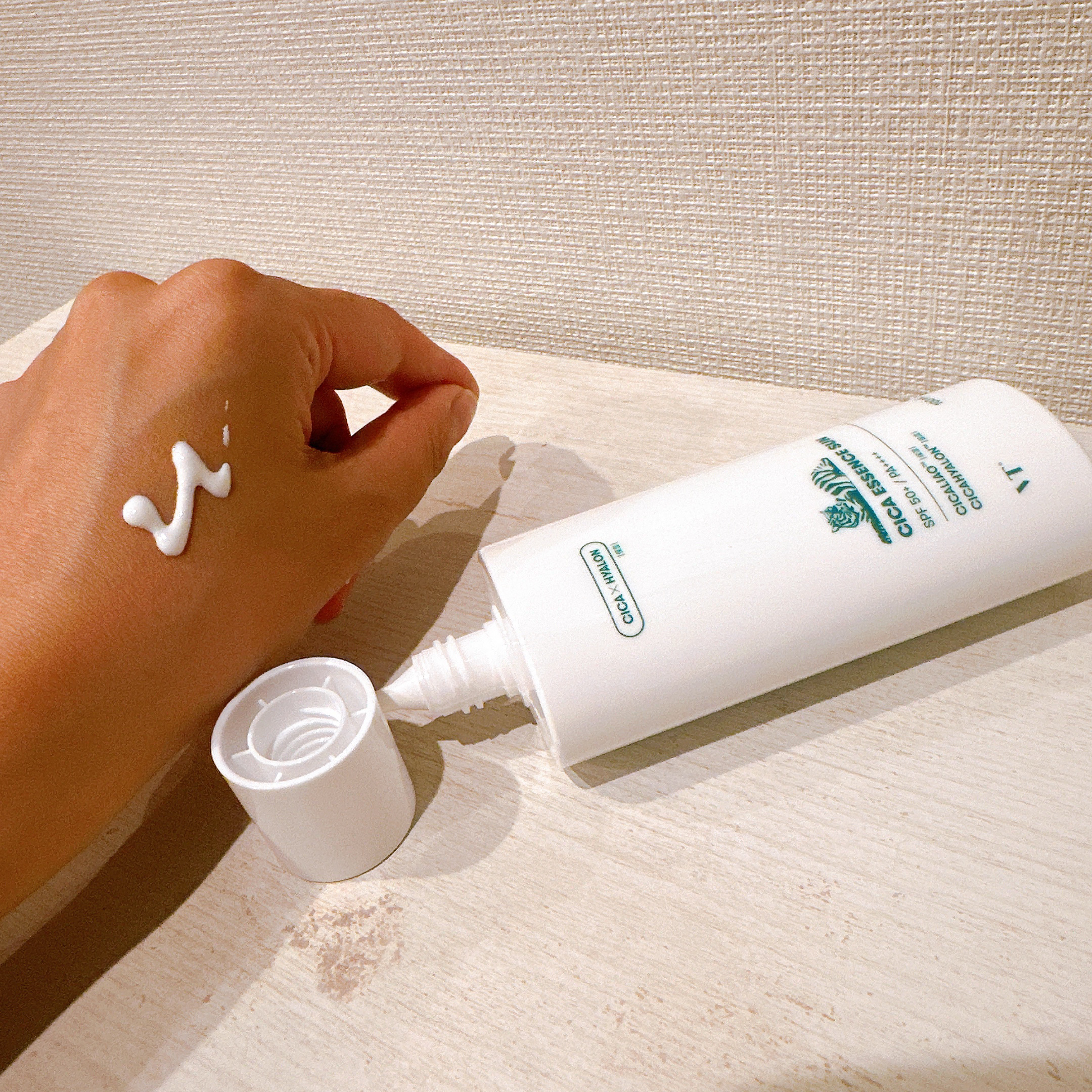 CICA エッセンスサン/VT/日焼け止めローションを使ったクチコミ（3枚目）