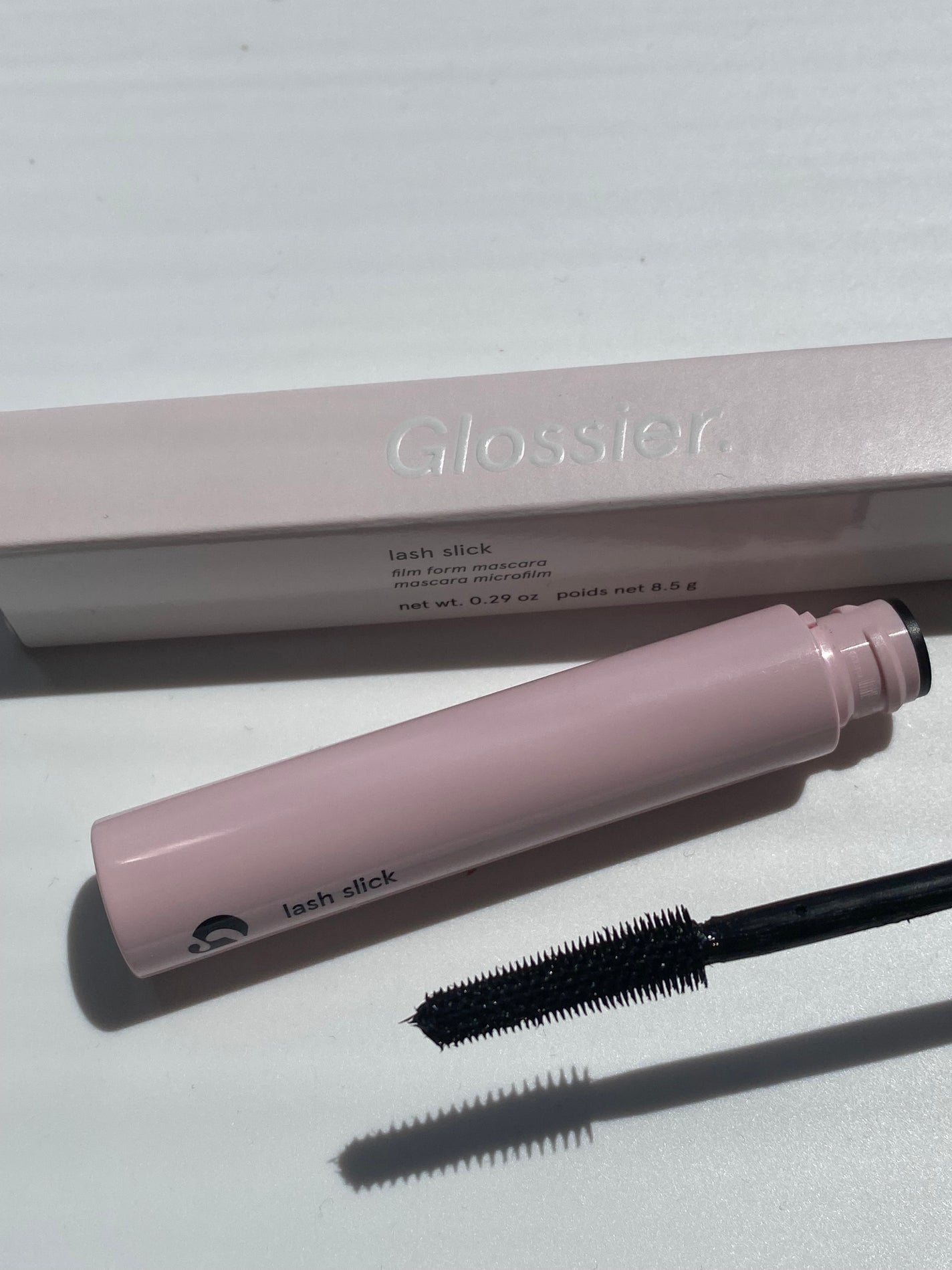 KANNIE on LIPS 「#rembeauty#glossier#rarebeauty🤦..」(4枚目)