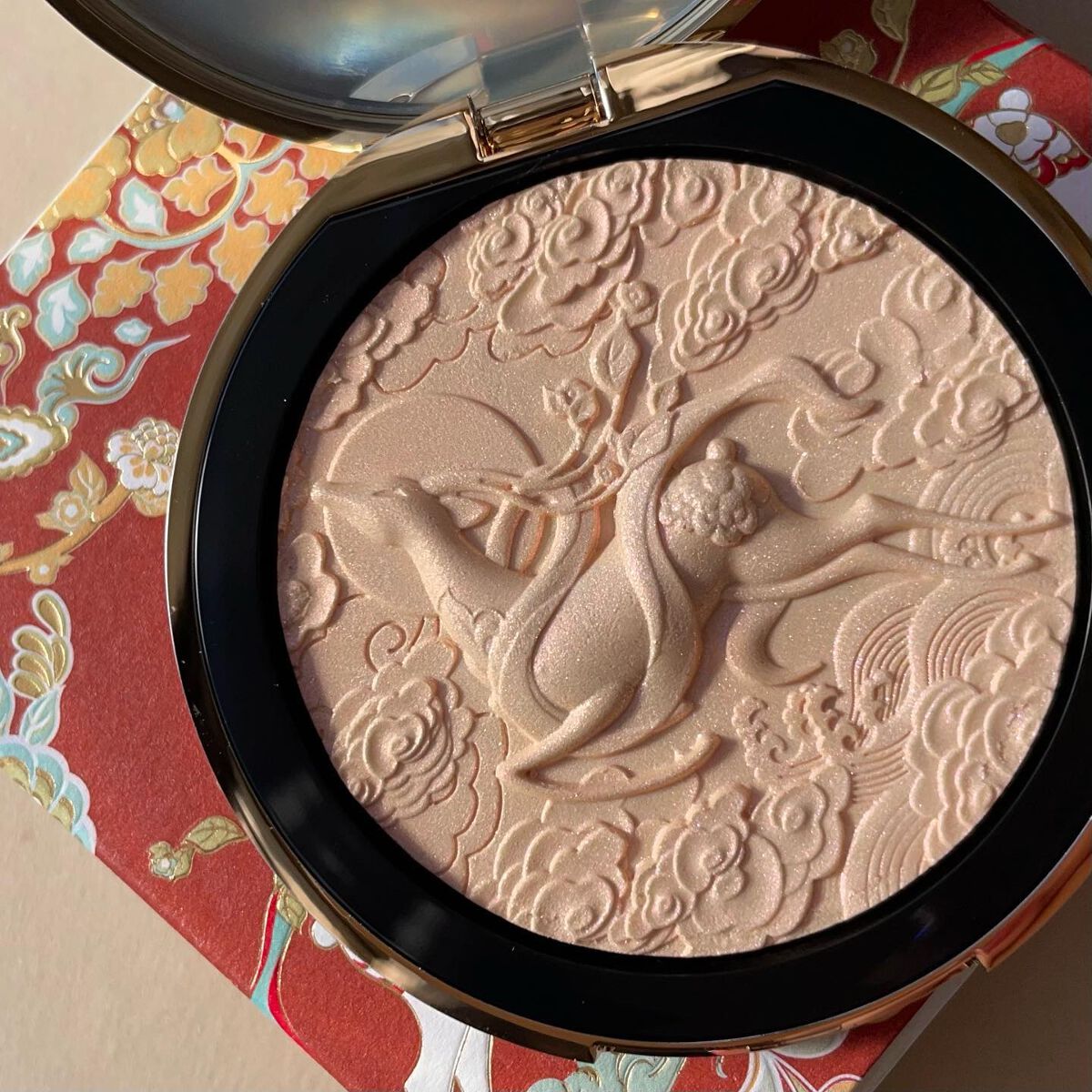 灵鹿浮雕 ハイライト/CARSLAN/パウダーハイライトを使ったクチコミ(2枚目)