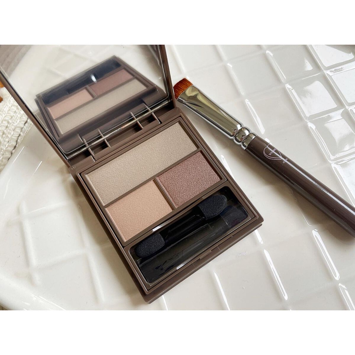 フーミー マルチアイブロウパウダー/WHOMEE/パウダーアイブロウを使ったクチコミ(2枚目)