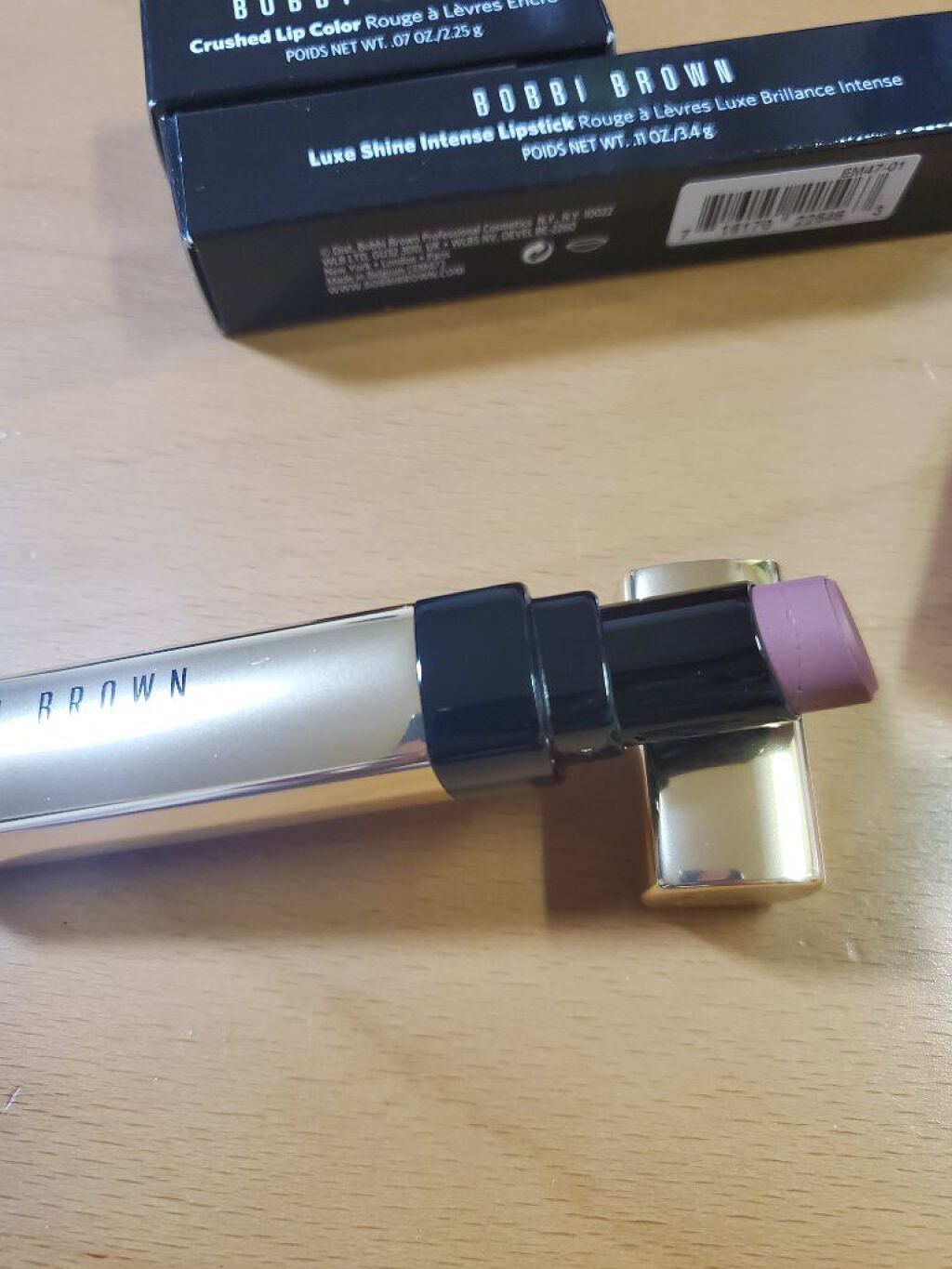 リュクス シャイン インテンス リップスティック 01 ベアトゥルース/BOBBI BROWN/口紅を使ったクチコミ（2枚目）