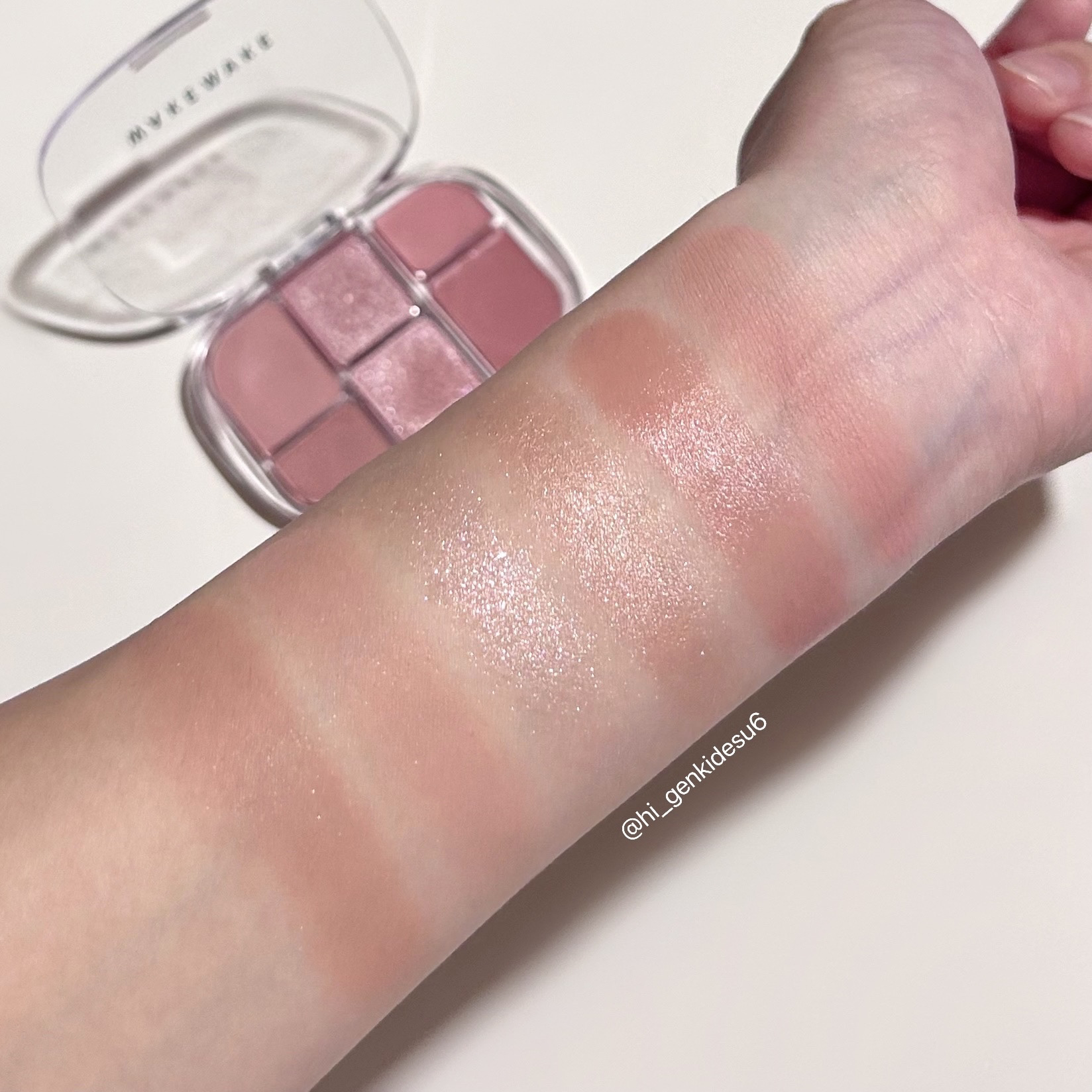 シアーレイヤリングデュアルブラッシャー/wakemake/パウダーチークを使ったクチコミ（3枚目）