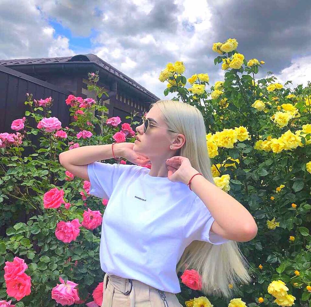 ☼Arisa☼ on LIPS 「こんにちは😊💕今回は、背を伸ばす方法を教えちゃいます😋私は中学..」(1枚目)