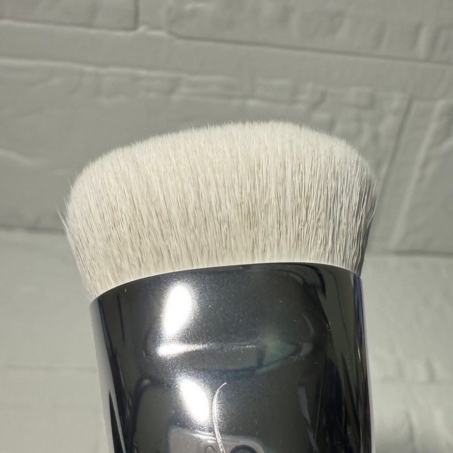 okhee 白玉ファンデーションブラシ/SOOA DOR/メイクブラシを使ったクチコミ(3枚目)