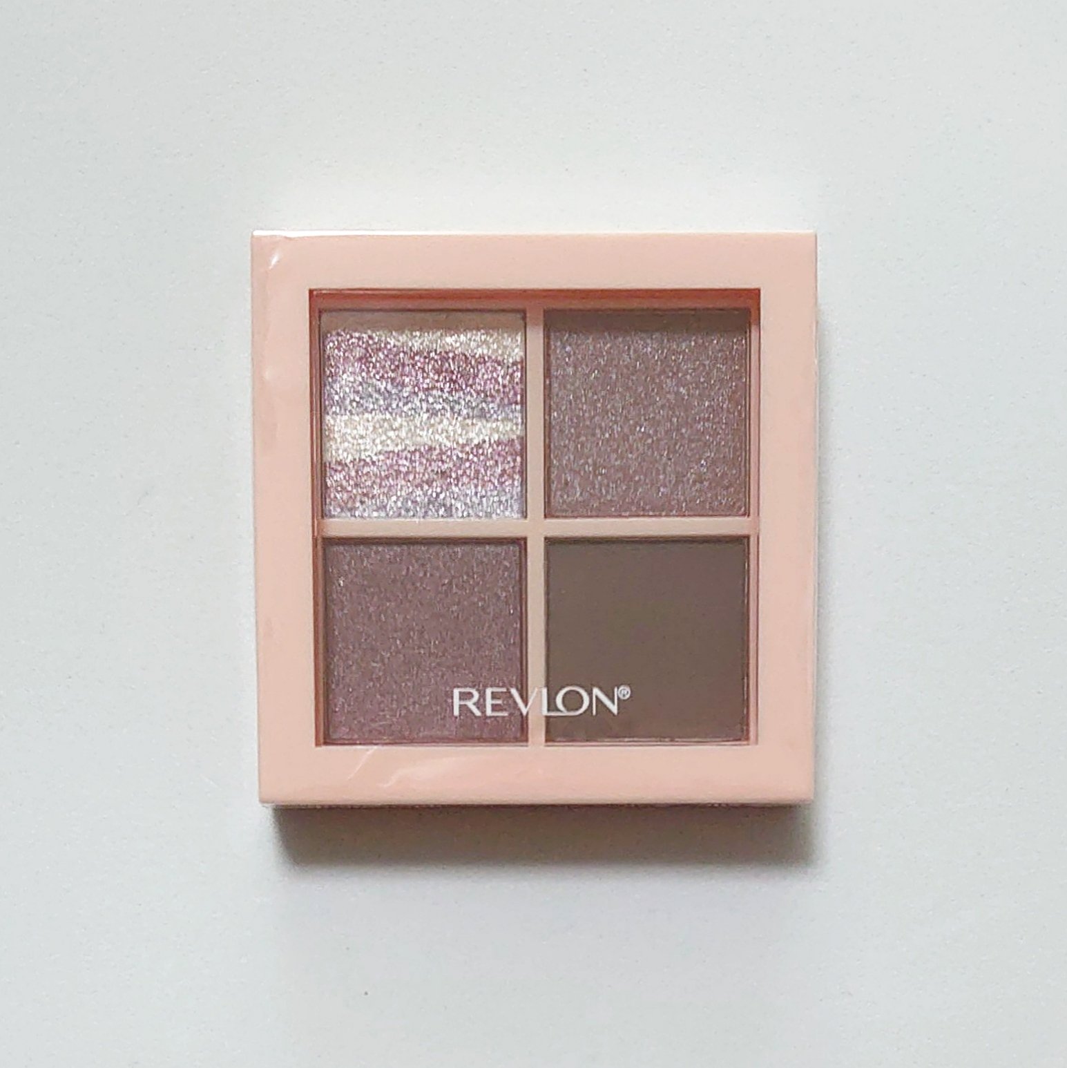 レブロン ダズル アイシャドウ クアッド 005 ダスティ モーヴ/REVLON/アイシャドウパレットを使ったクチコミ（1枚目）