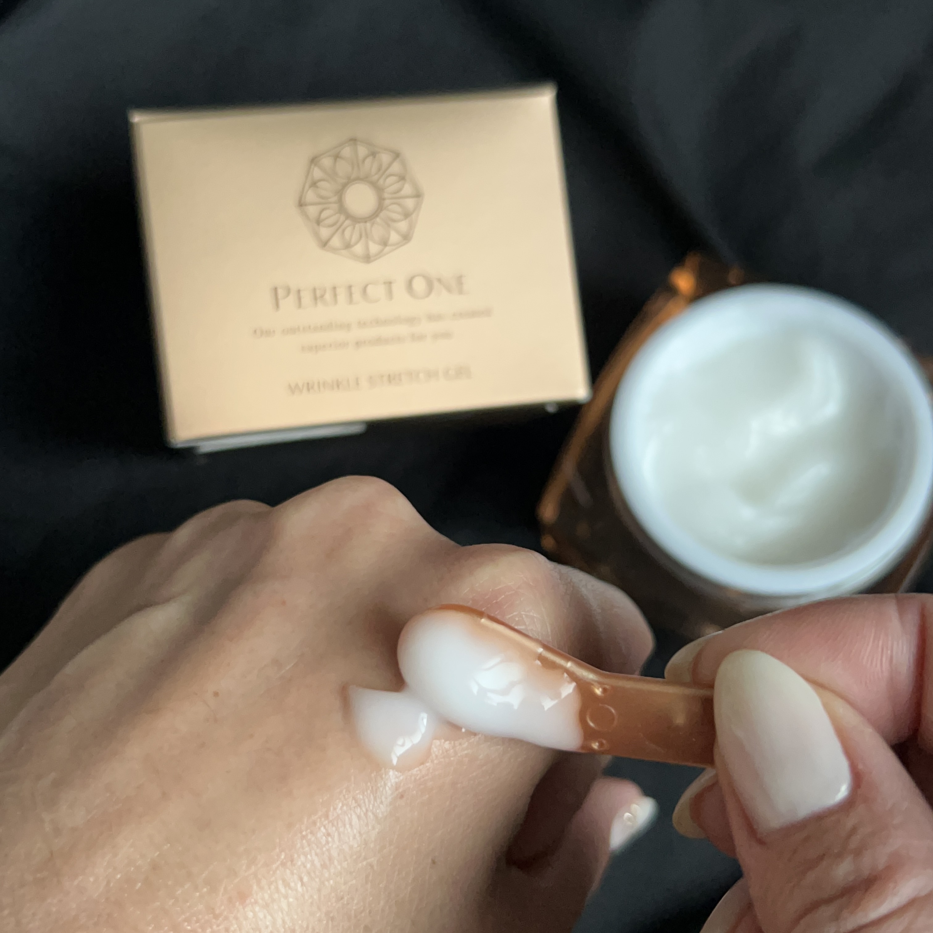 パーフェクトワン 薬用リンクルストレッチジェル/パーフェクトワン/オールインワン化粧品を使ったクチコミ（3枚目）