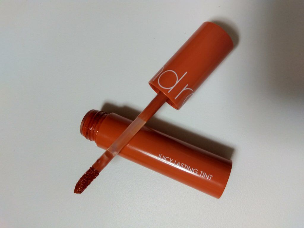 ジューシーラスティングティント/rom&nd/リップティントを使ったクチコミ（1枚目）