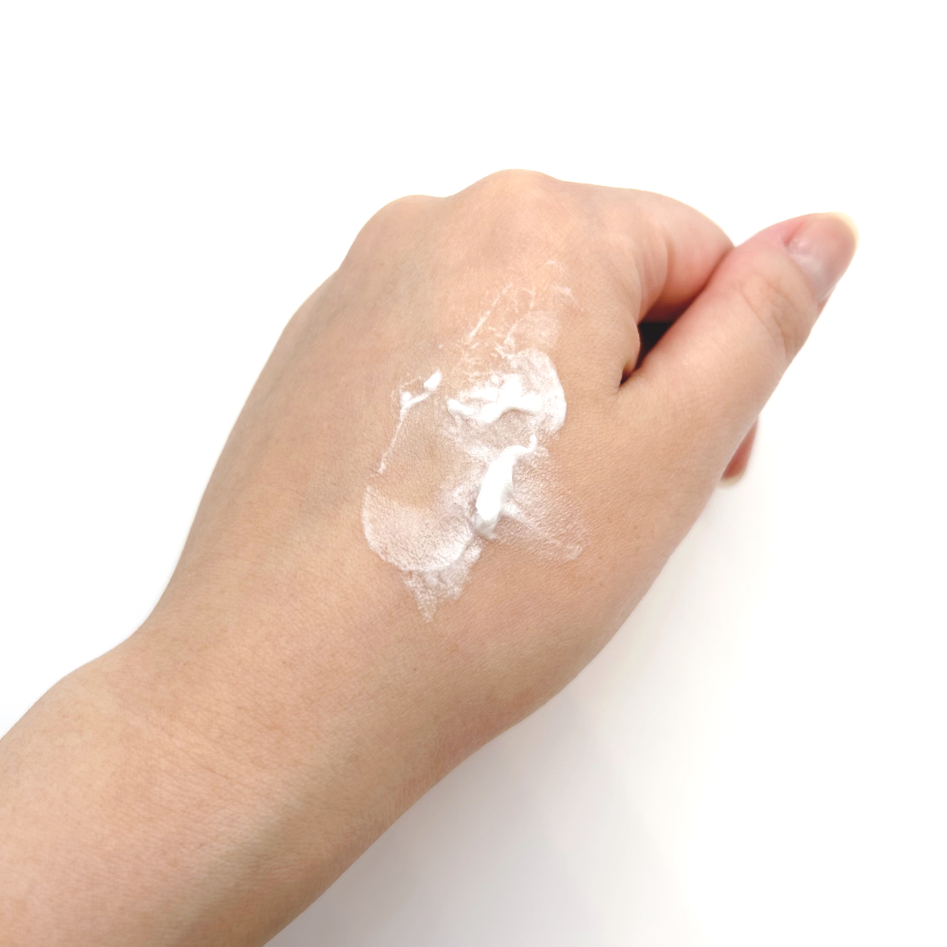 ダヴ クリームボディウォッシュ コンフォートモイスチャー/ダヴ/ボディソープを使ったクチコミ（3枚目）