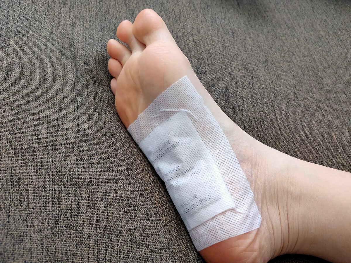 あしやすめ 足裏樹液シート/鎌倉ライフ/レッグ・フットケアを使ったクチコミ(2枚目)