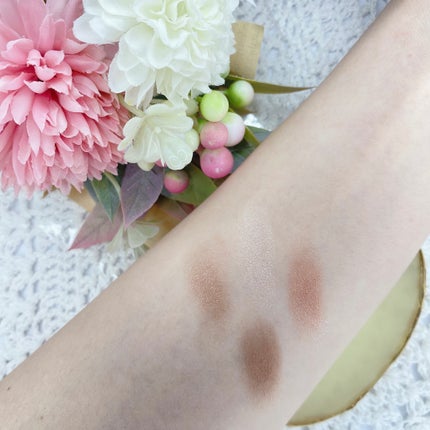 シルキースフレアイズ/キャンメイク/アイシャドウパレットを使ったクチコミ(4枚目)