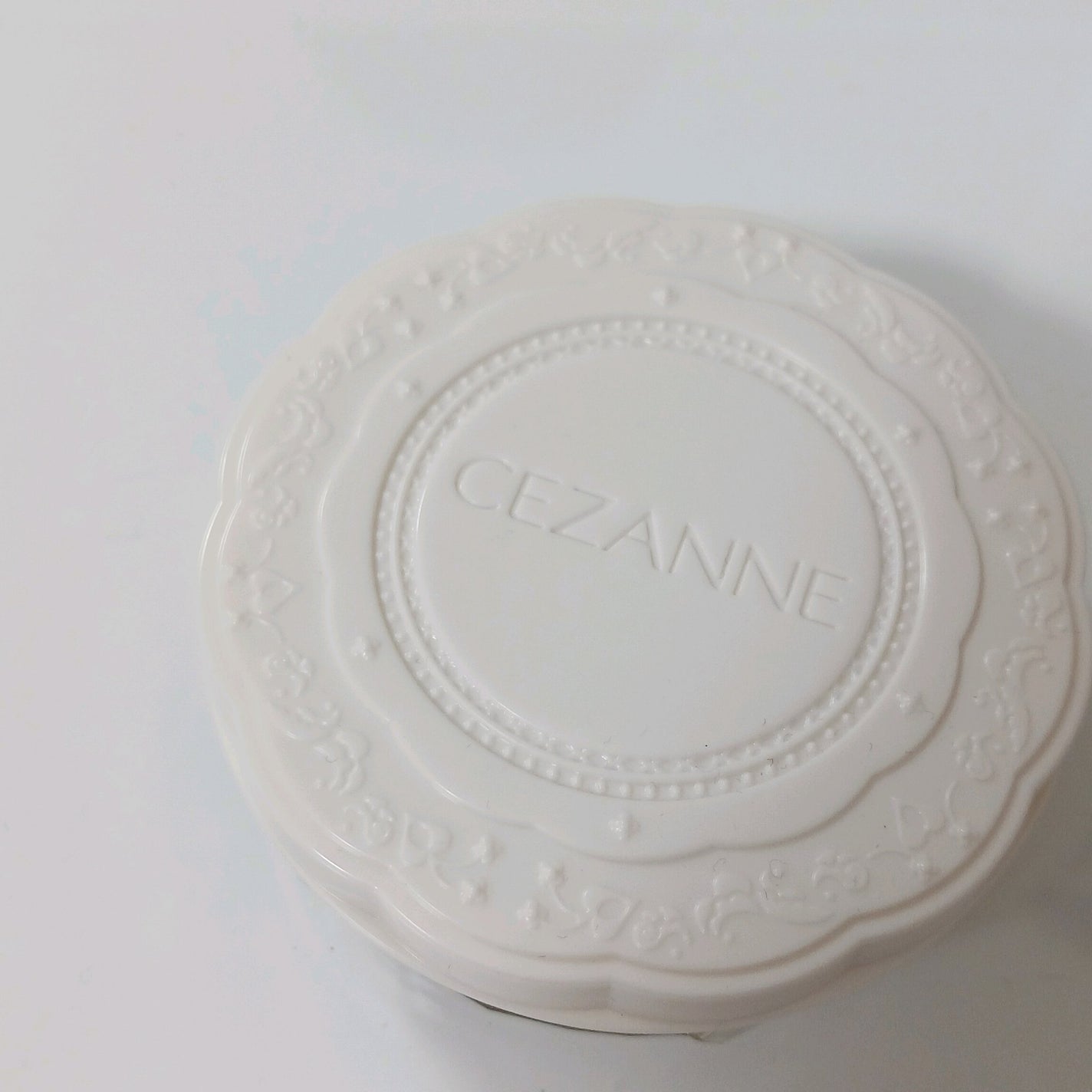 UVシルクカバーパウダー/CEZANNE/プレストパウダーを使ったクチコミ(4枚目)