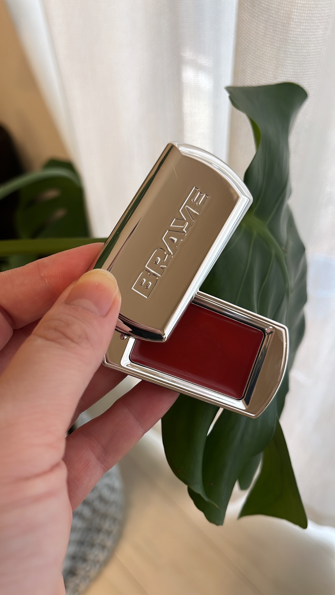 セルヴォーク ヴォランタリー アイズ EX05 メルティブラウン/Celvoke/単色アイシャドウを使ったクチコミ（2枚目）