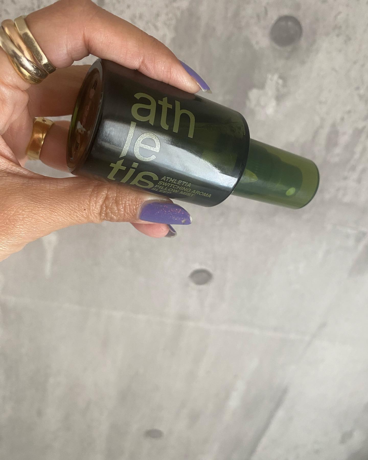 スイッチング アロマピローミスト SLEEP/athletia/ファブリックミストを使ったクチコミ（2枚目）