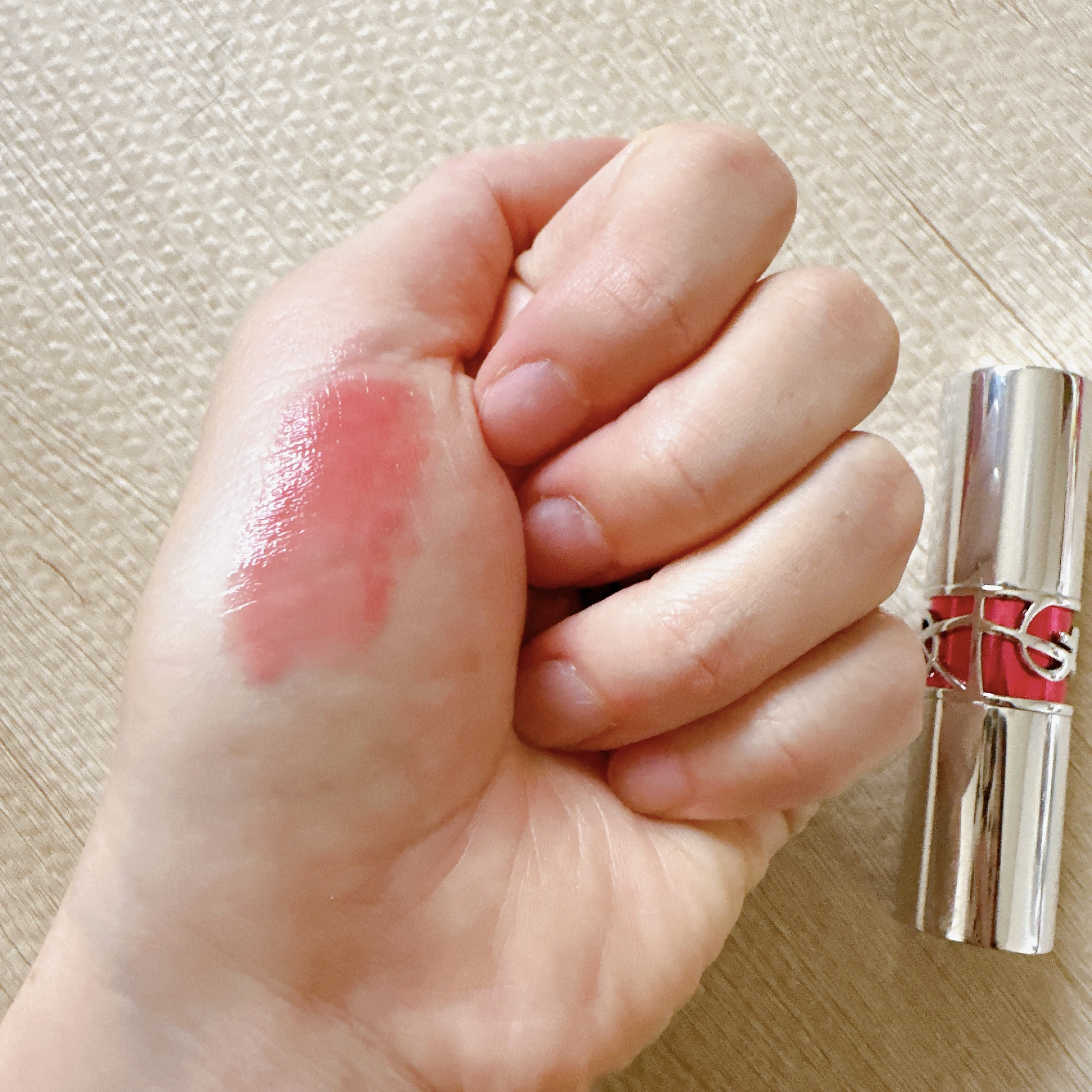 YSL ラブシャイン キャンディグレーズ No.13 フラッシングローズ/YVES SAINT LAURENT BEAUTE/口紅を使ったクチコミ（3枚目）