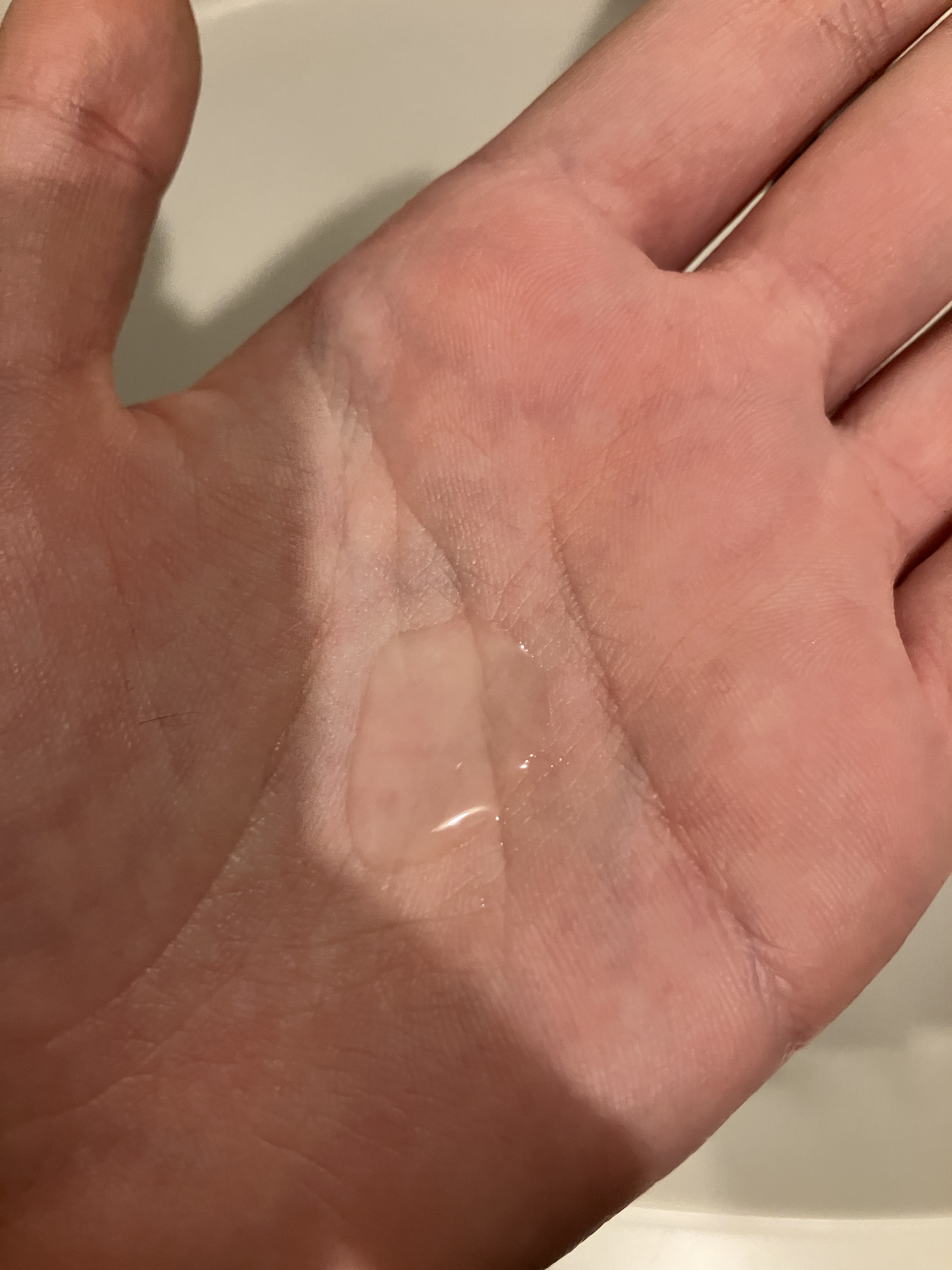 エッセンシャル プレミアム ウォータートリートメント ナチュラルモイスト/エッセンシャル/アウトバストリートメントを使ったクチコミ（3枚目）