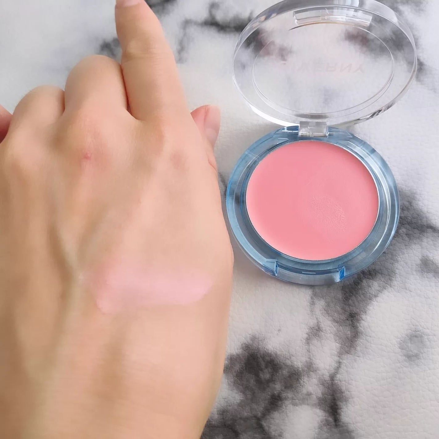 デューイジェルグロウブラッシャー/GIVERNY/ジェル・クリームチークを使ったクチコミ(10枚目)