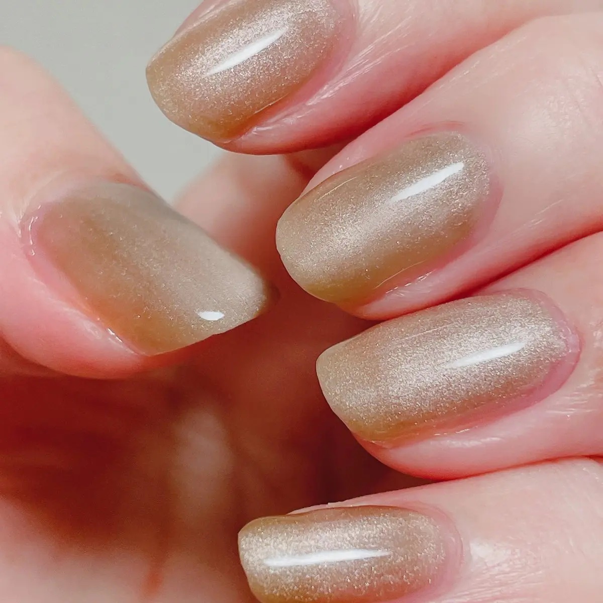 マグネティズムジェル バイ ジェルミーワン GMG3-04  Glossy Nude / グロッシーヌード/ジェルミーワン/マニキュアを使ったクチコミ（2枚目）