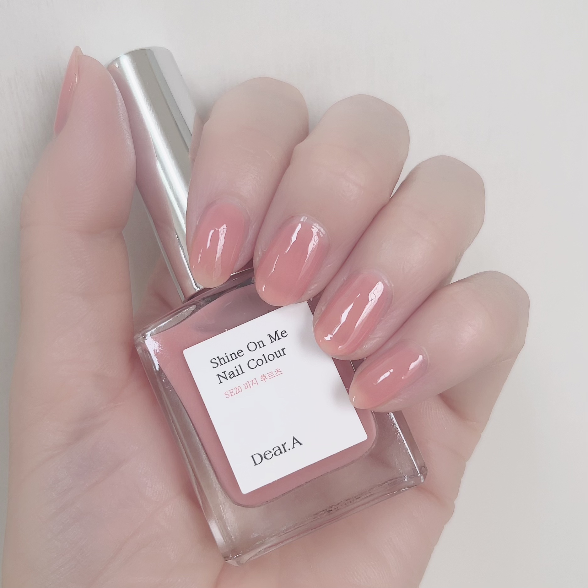 ピンクネイルのネイルデザイン】シャインオンミーネイルカラー｜Dear.A