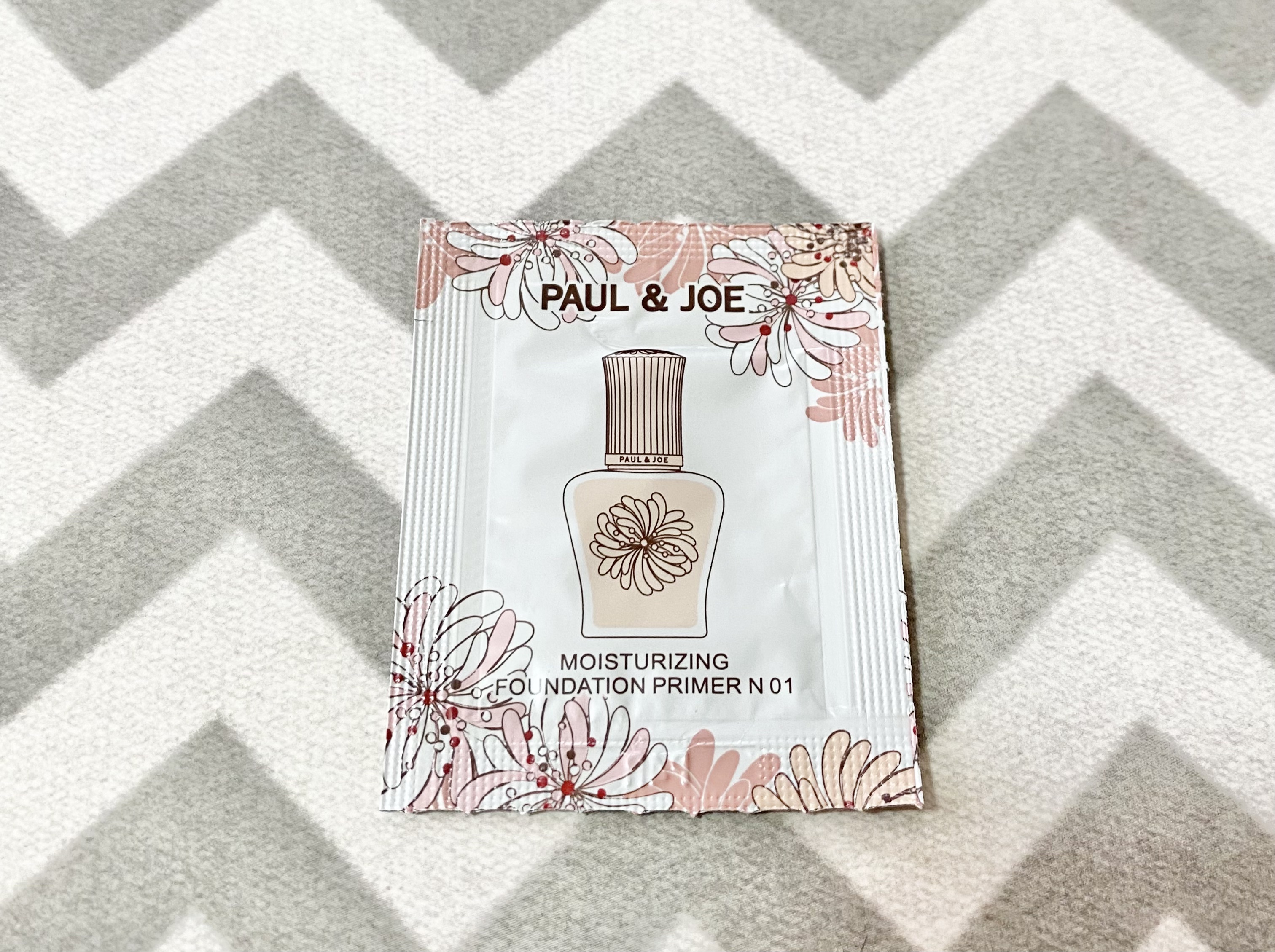 モイスチュアライジング プライマー/PAUL & JOE BEAUTE/化粧下地を使ったクチコミ（1枚目）