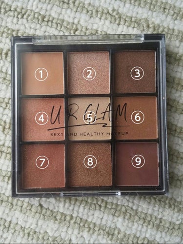 UR GLAM　BLOOMING EYE COLOR PALETTE/U R GLAM/アイシャドウパレットを使ったクチコミ（2枚目）